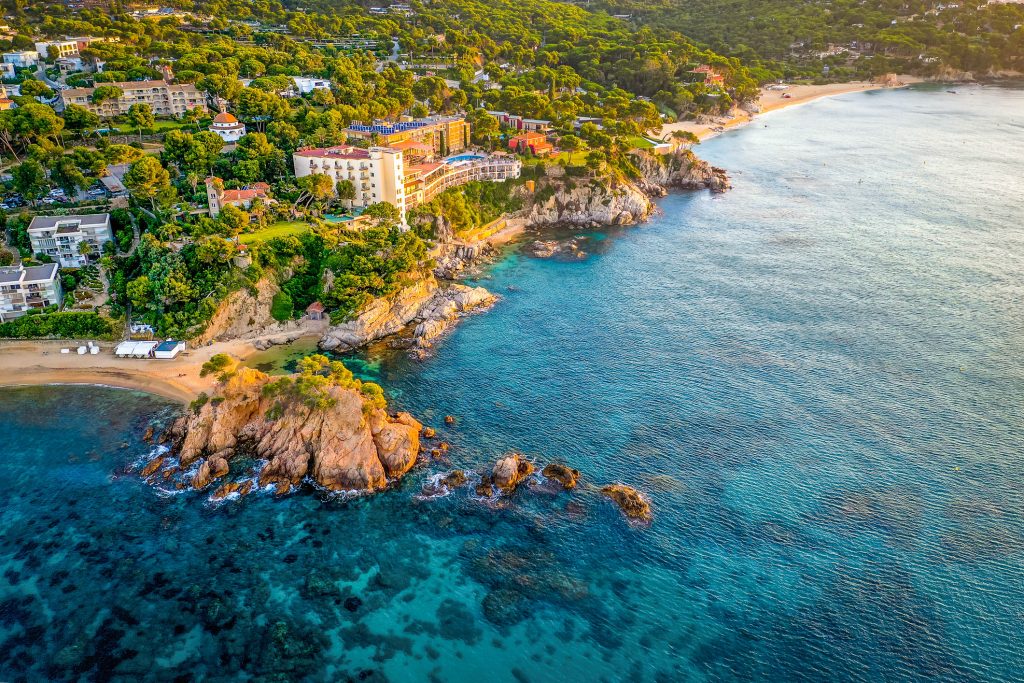 Vista de la playa de Platja d'Aro en la Costa Brava